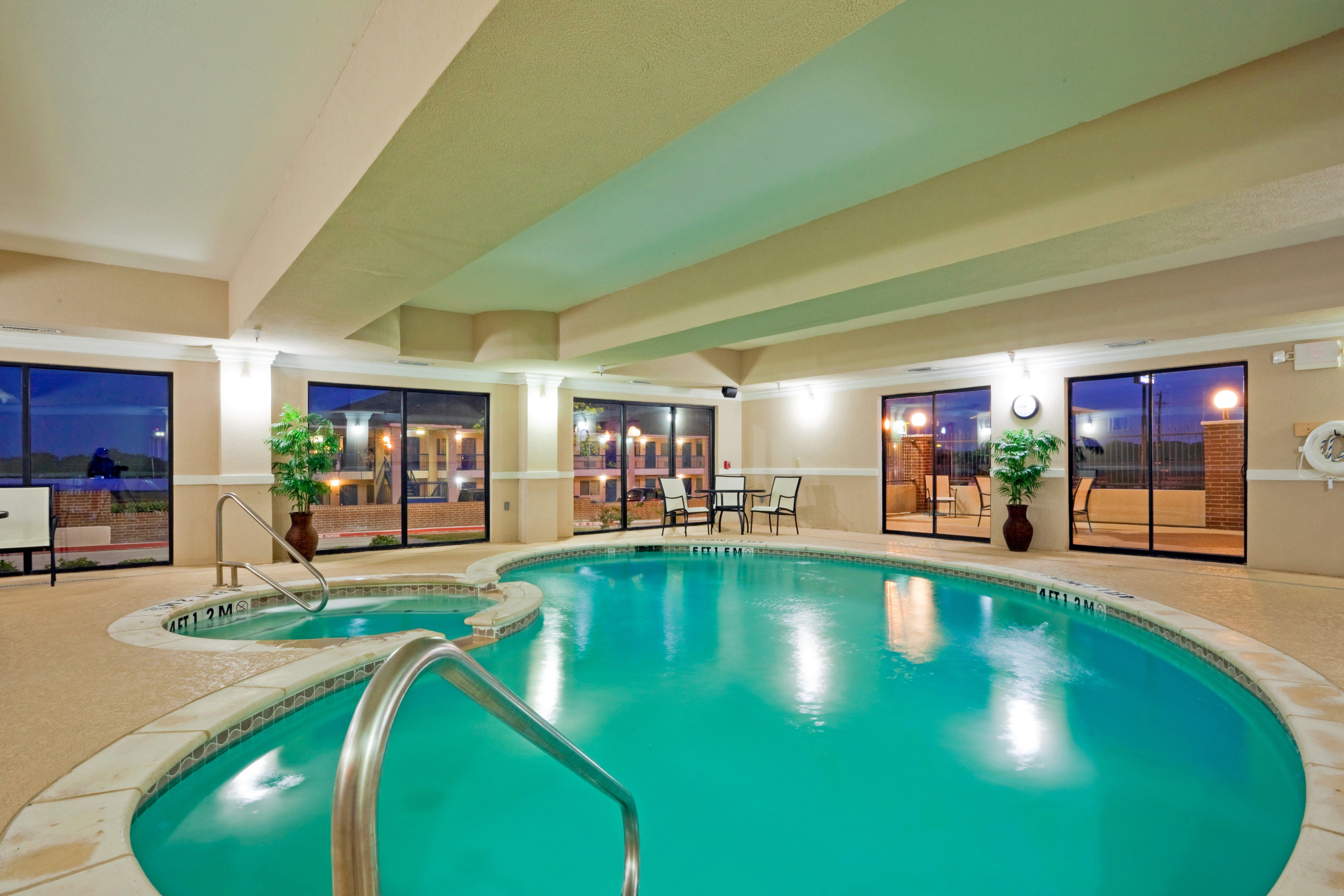 Express & By Ihg 2*