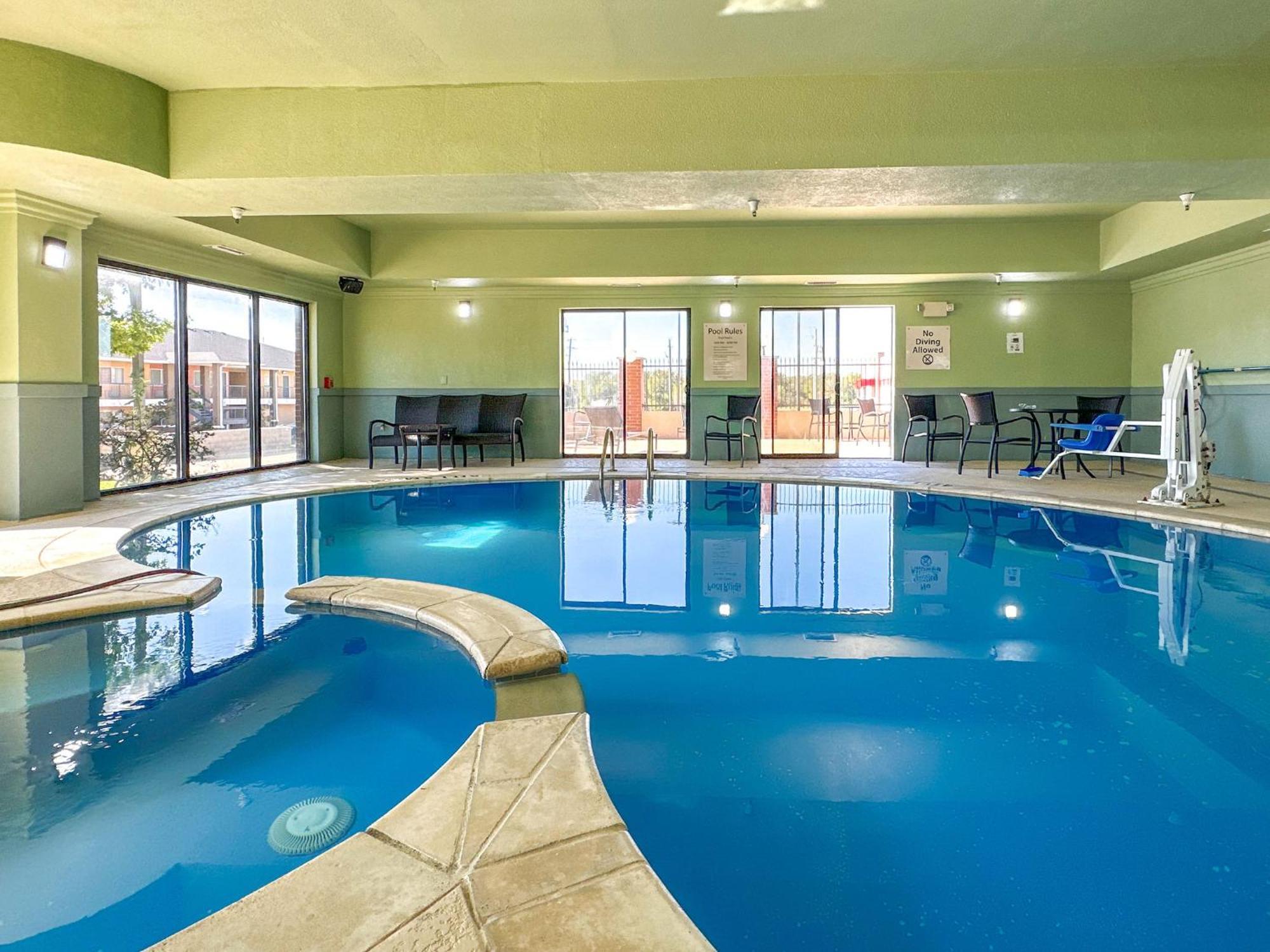 Hotel Express & By Ihg Ennis