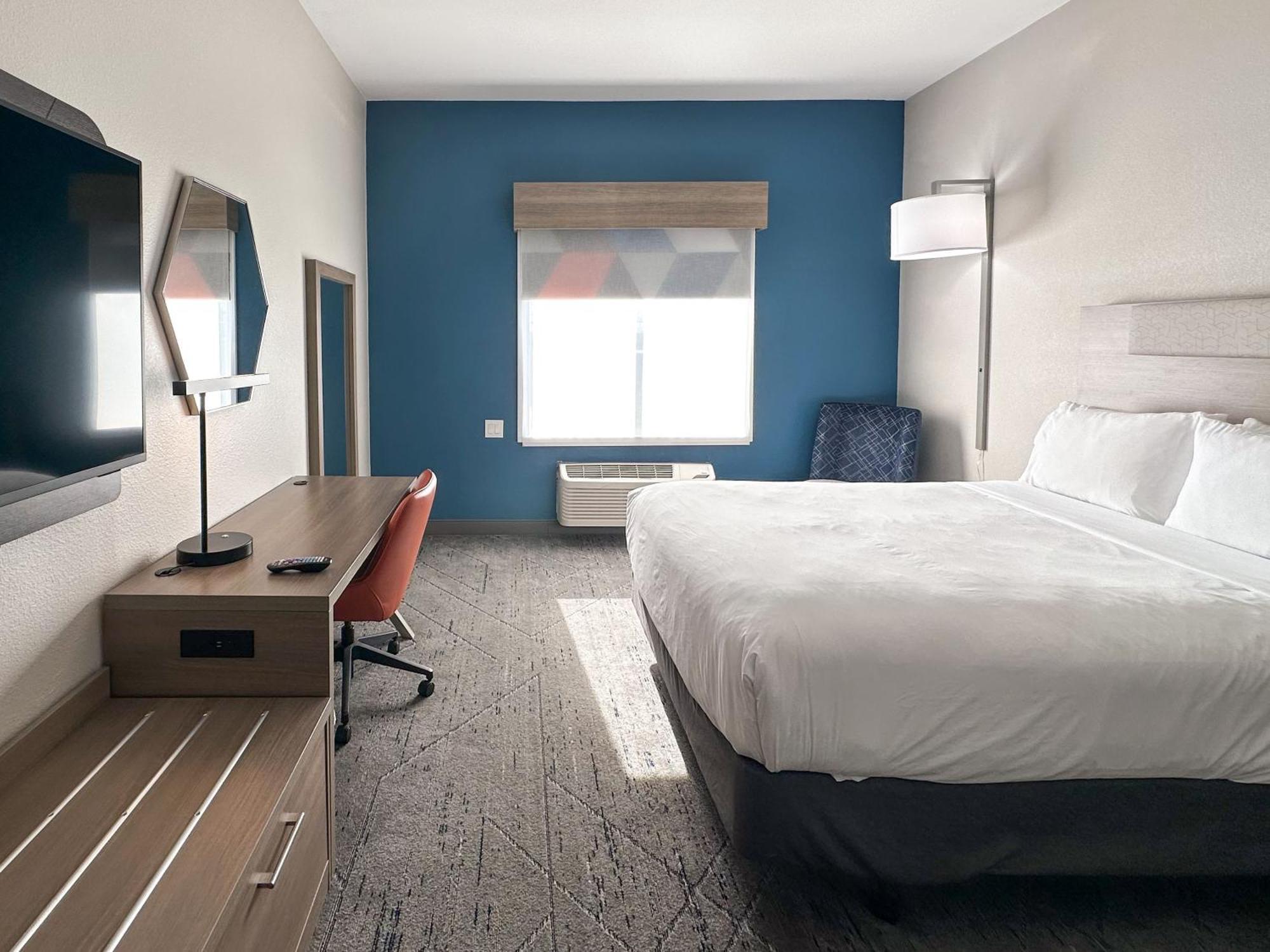Hotel Express & By Ihg Ennis