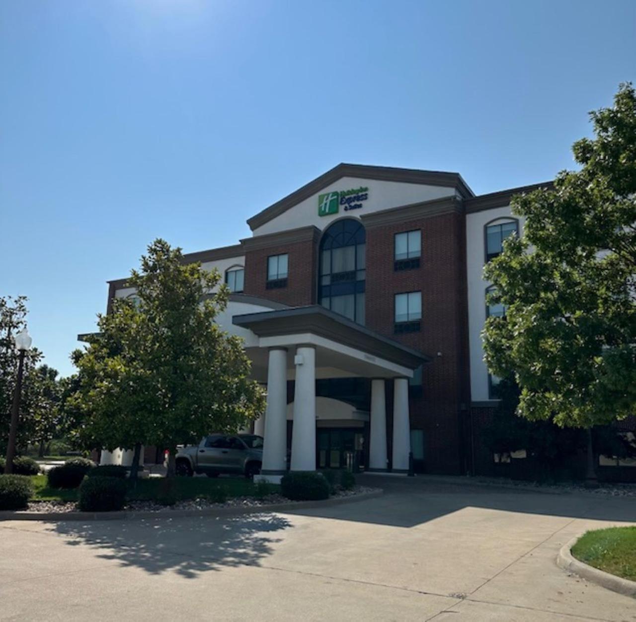 Hotel Express & By Ihg Ennis