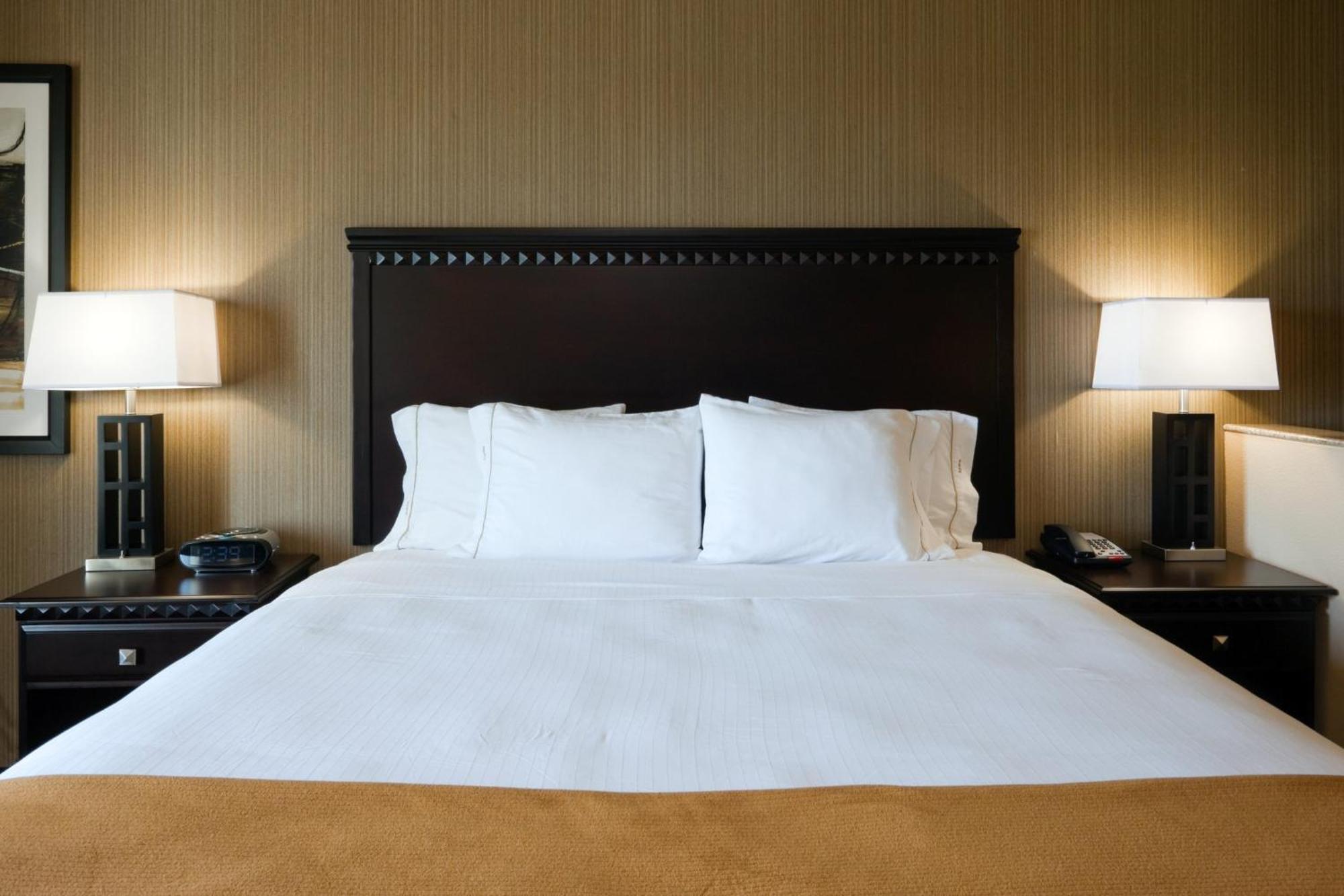 Express & By Ihg Hotel