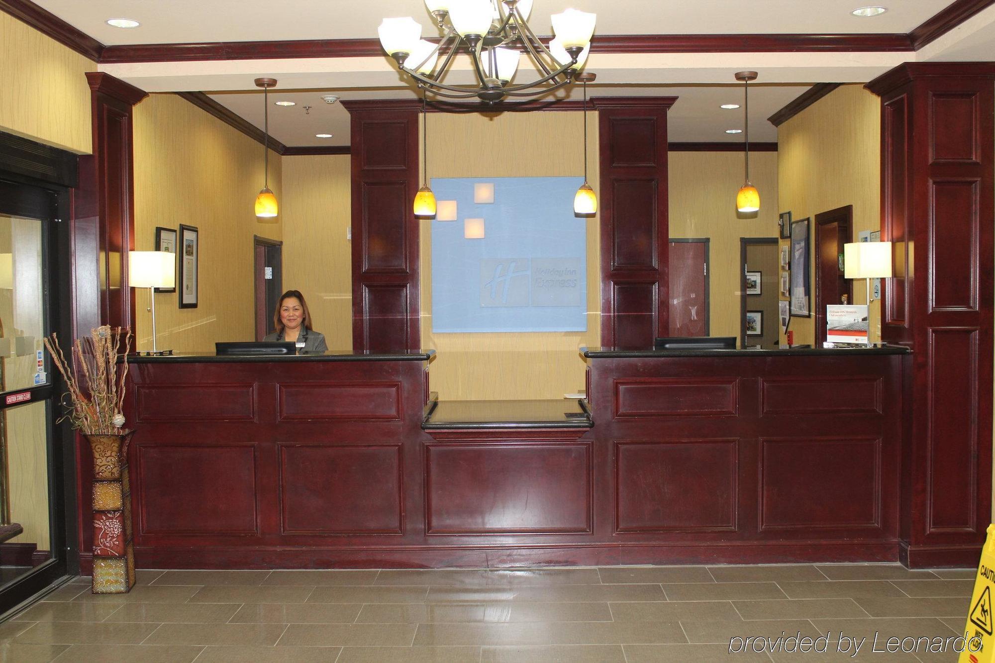 Hotel Express & By Ihg 2*