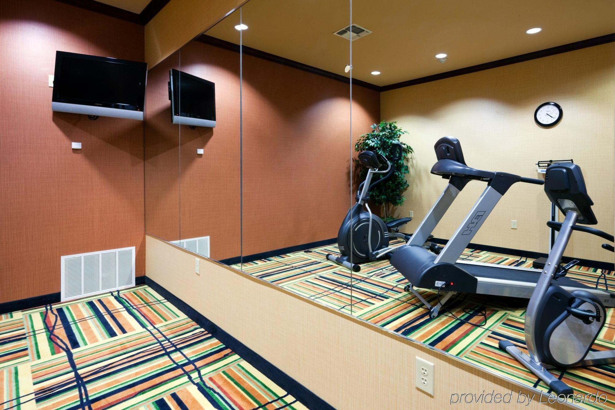 Hotel Express & By Ihg 2*